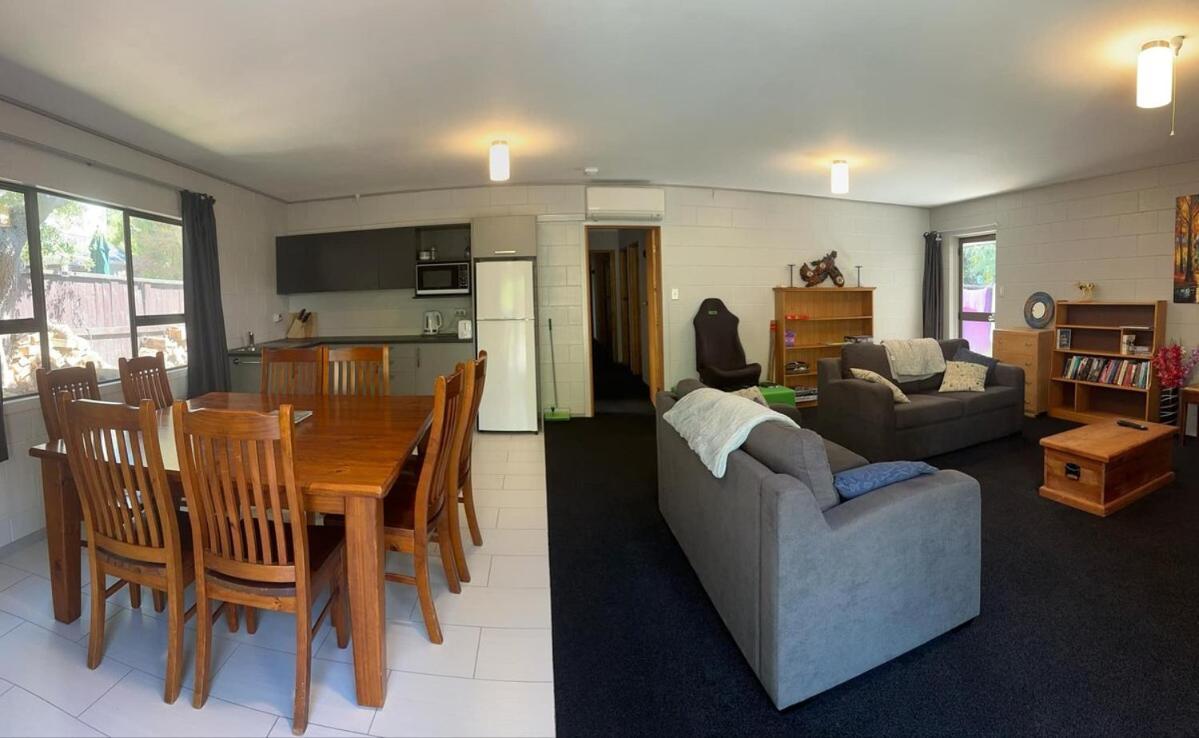 Te Piringa - The Sanctuary Apartment วังกานุย ภายนอก รูปภาพ
