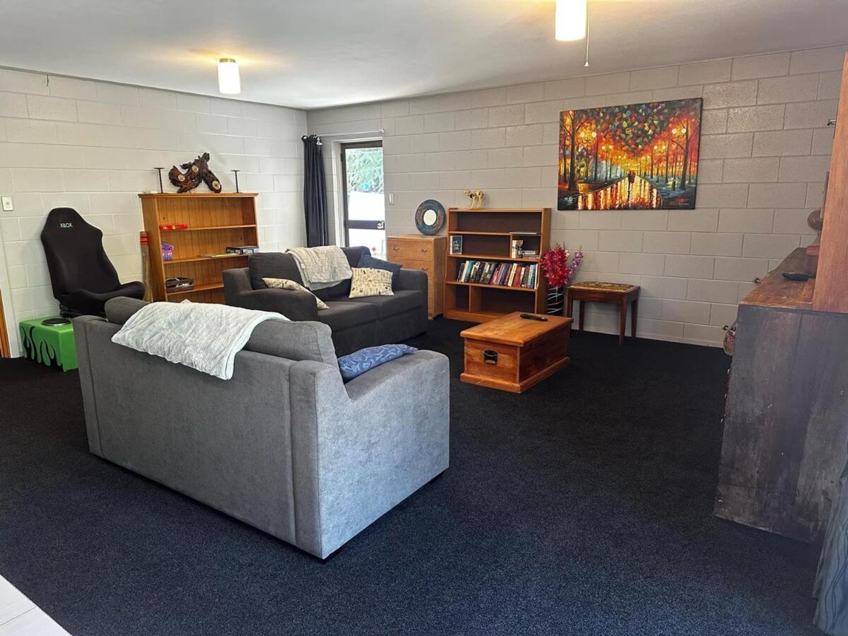 Te Piringa - The Sanctuary Apartment วังกานุย ภายนอก รูปภาพ